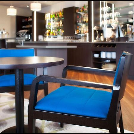 Hotel Le Berry Saint-Nazaire Bagian luar foto