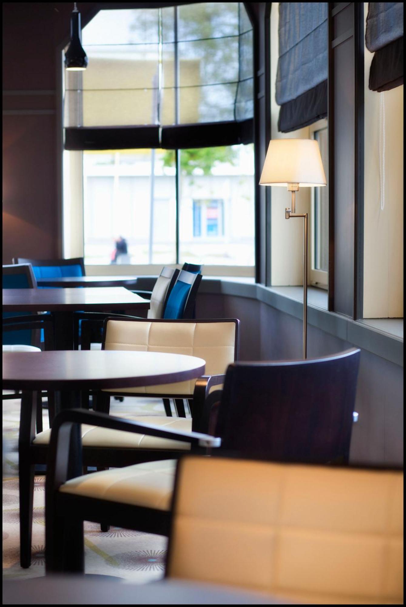 Hotel Le Berry Saint-Nazaire Bagian luar foto