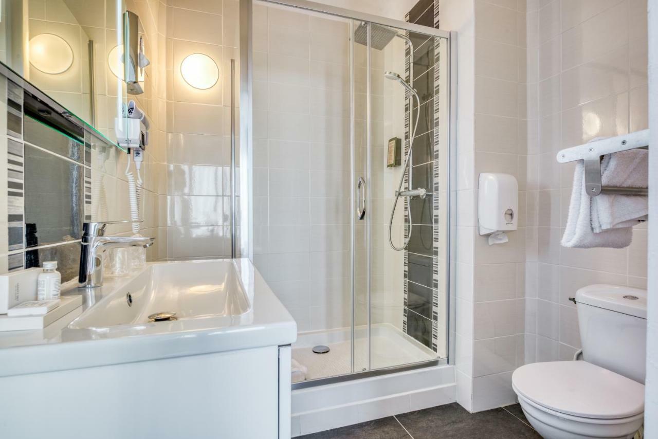 Hotel Le Berry Saint-Nazaire Bagian luar foto