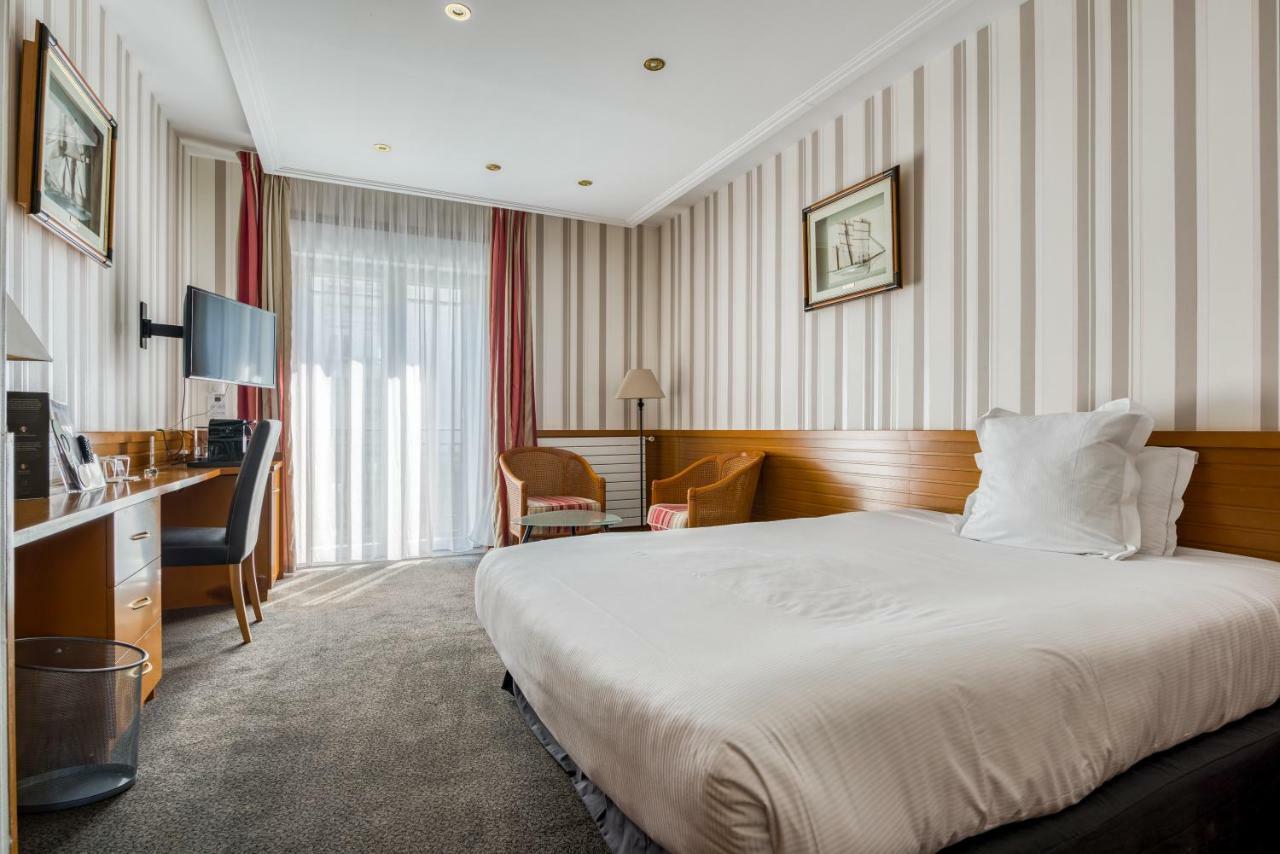 Hotel Le Berry Saint-Nazaire Bagian luar foto